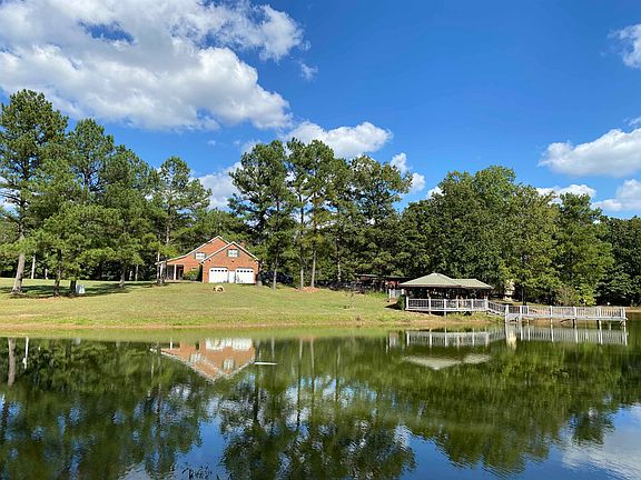 3rd image of 695 Middleburg Rd