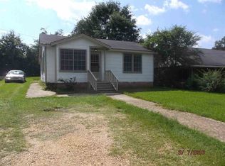416 NE 2nd Ave, Magee, MS 39111