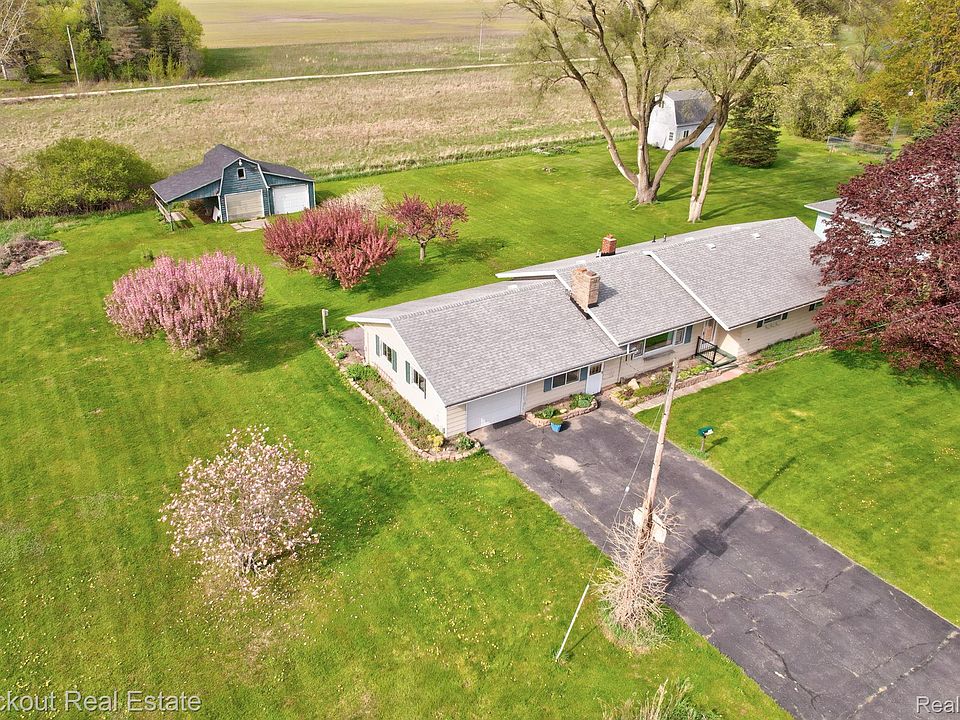 1st image of 10051 Canada Rd