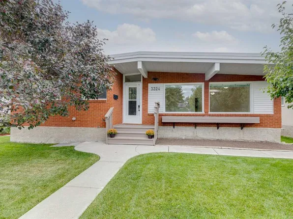 3324 W Copithorne Rd NW, Calgary, AB T2L 0L3