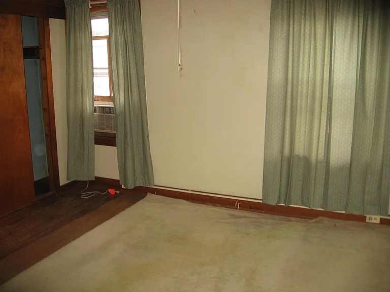 Bedroom #1