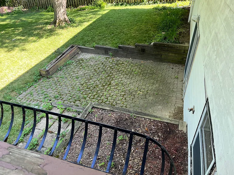 208 Doud Dr — Photo 23
