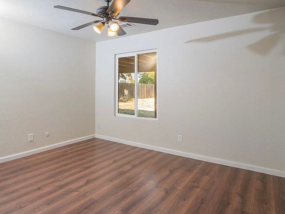 4th image of 1708 N Oak Park Street