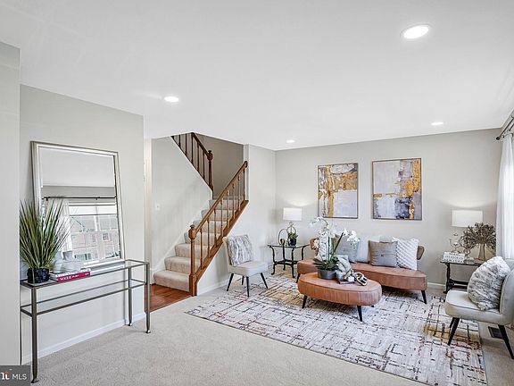 5th image of 8453 McKenzie Cir