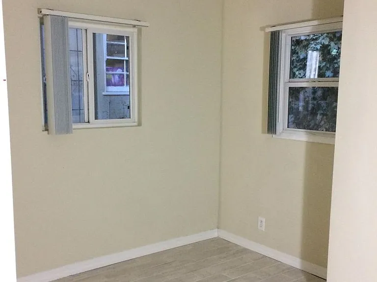 13755 Ventura Blvd — Photo 4