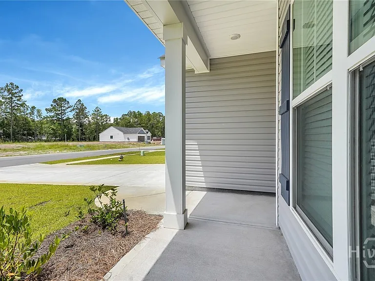 336 Crosswinds Dr — Photo 2