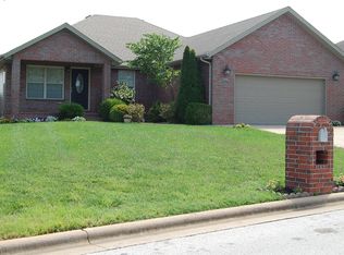 989 W Pembrook Ave, Nixa, MO 65714