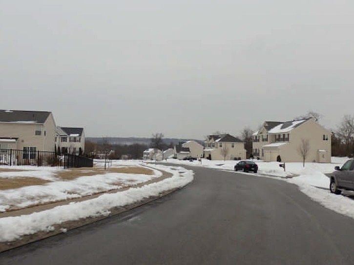 2nd image of 385 Greenfield St