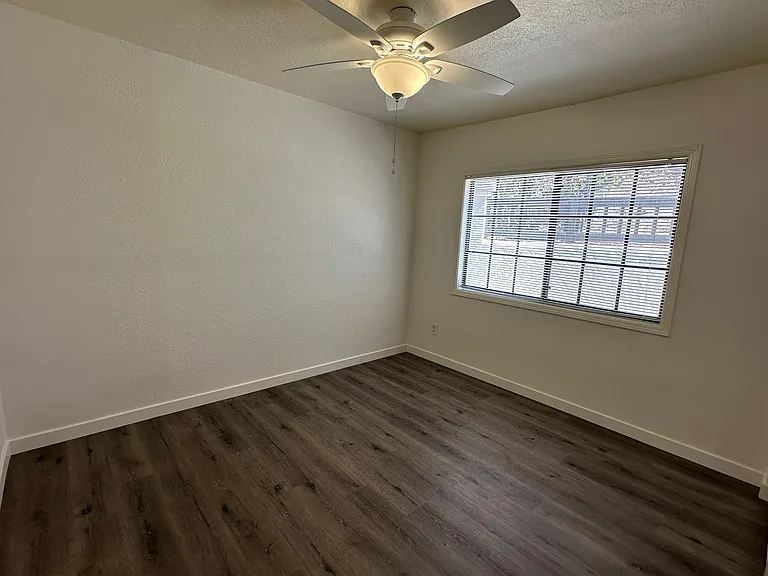 3954 Hortensia St #3954 — Photo 10
