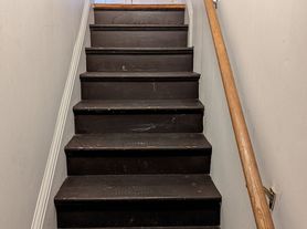 2 Bedroom Near Downtown, 2