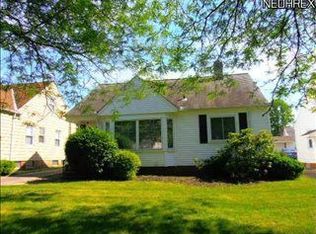 10259 Keswick Dr, Parma Heights, OH 44130