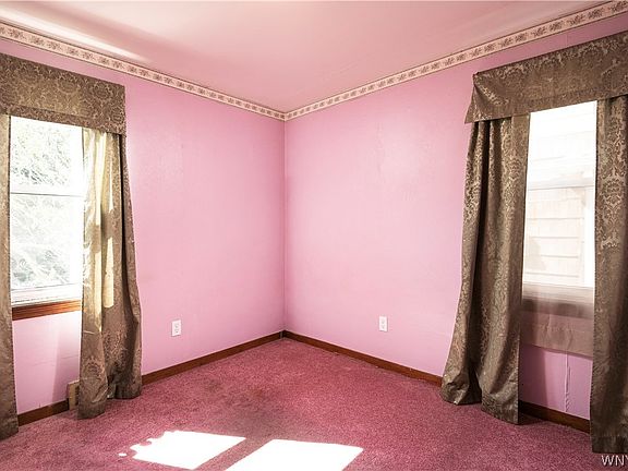 2nd image of 254 Crocker St