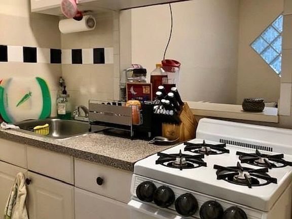 5th image of 415 E 90th St APT 3B