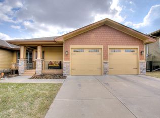 15709 Hartman Ave, Omaha, NE 68118