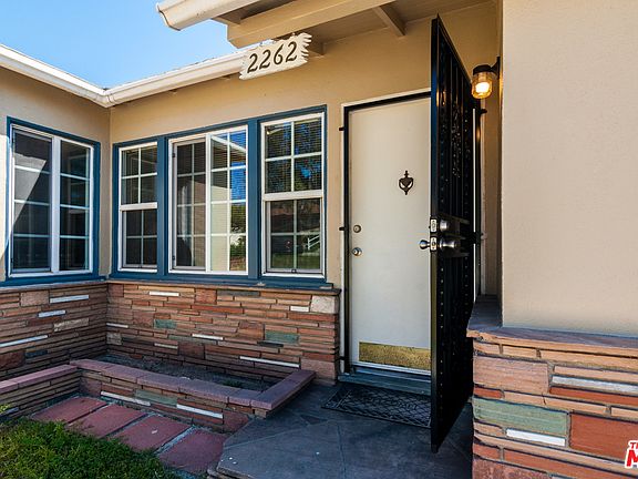 3rd image of 2262 Lillyvale Ave