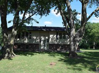 3806 SE Belhaze Ct, Topeka, KS 66605