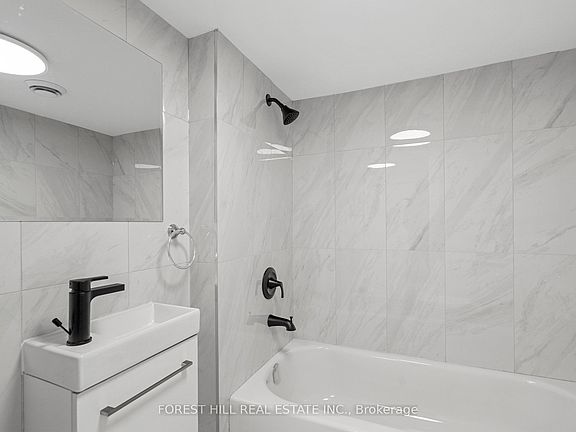 3rd image of 69 Claybrooke St #D
