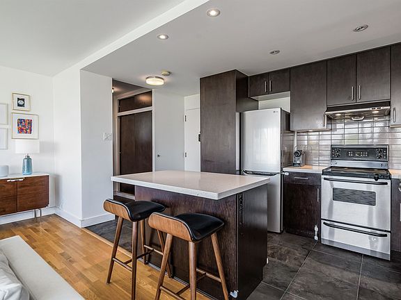 5th image of 1445 Marpole Ave #721