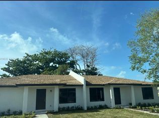 12181 SW 215th St, Miami, FL 33177