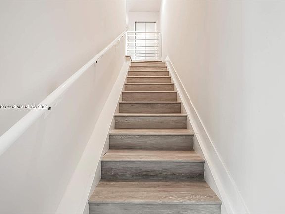 3rd image of 2505 NE 193rd St #4217