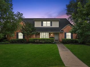 6834 Kenwhite Dr, Dallas, TX 75231