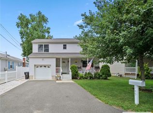 265 Linden St, Middletown, NJ 07748