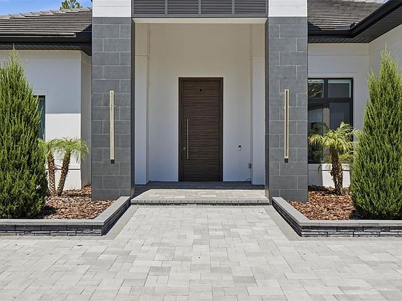 3rd image of 15800 PENDIO DRIVE