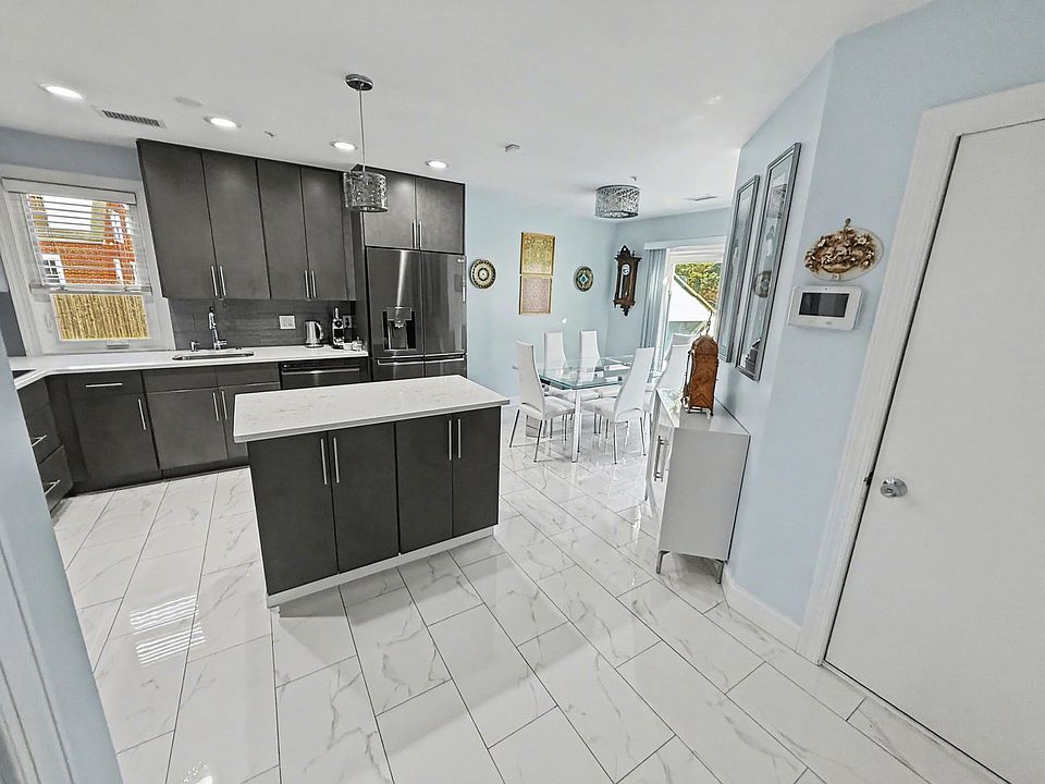 1st image of 514-536 Crooked Ln #514