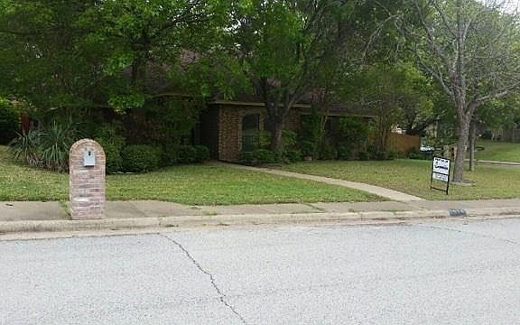 2nd image of 1818 Seabrook Dr