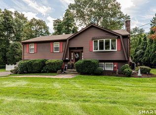 41 Rainbow Court, Hamden, CT 06514