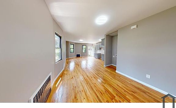 3rd image of 175 Castleton Ave Floor 1