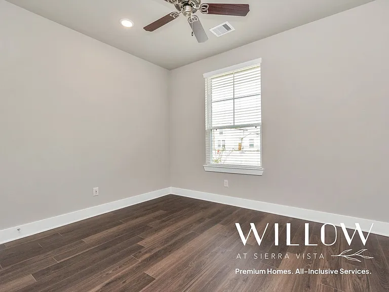 1218 Scarlet Creek Dr — Photo 10