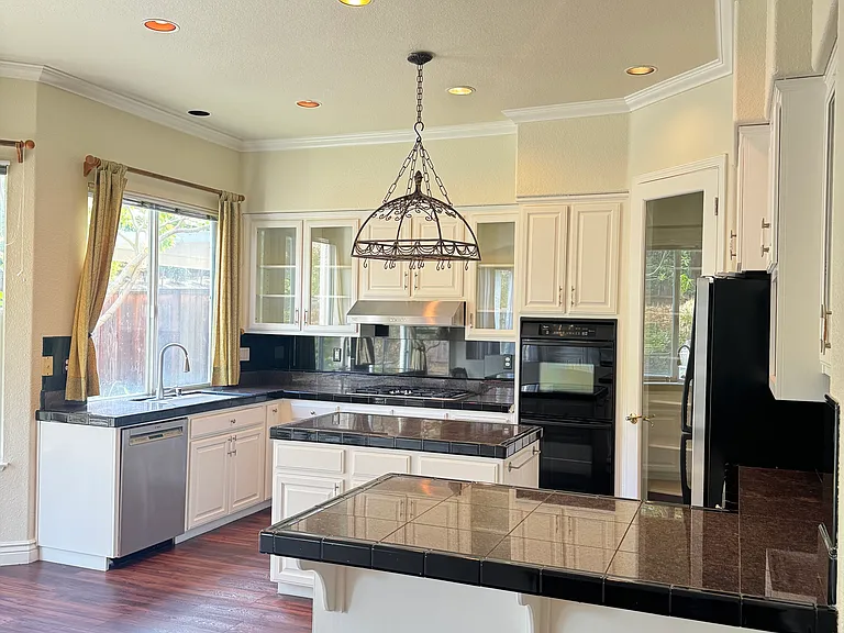 25178 Century Oaks Cir — Photo 9
