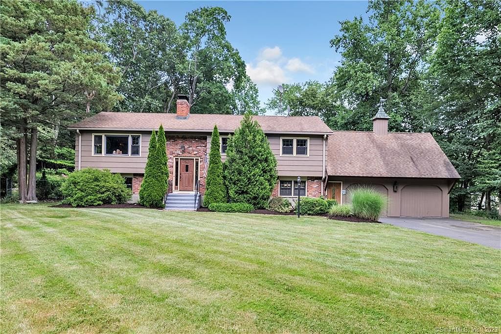 39 Hillside Ln, Monroe, CT 06468 Zillow