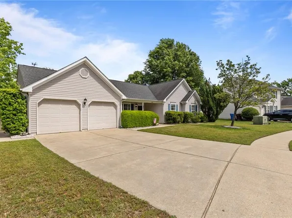 1409 Shady Tree Way, Chesapeake, VA 23323