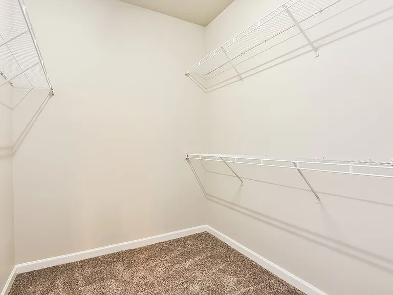 48 Ashby Dr — Photo 10