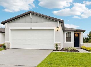 3813 Radiant Mountain Dr, Plant City, FL 33565