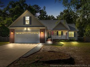 549 Woodberry Cir, Raeford, NC 28376
