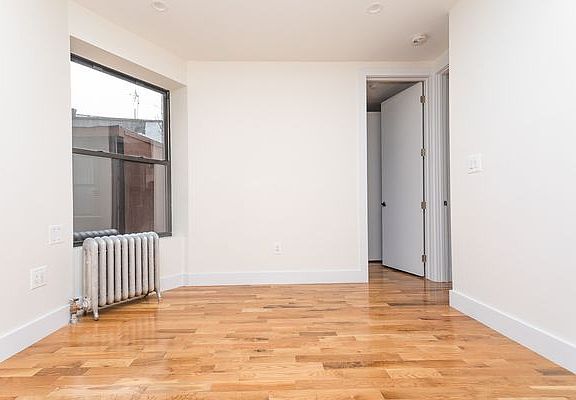 4th image of 716 Jefferson Ave #5B1