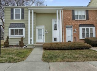 37400 Charter Oaks Blvd, Clinton Township, MI 48036