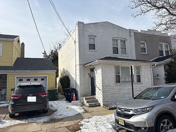 3rd image of 622 N Kentucky Ave
