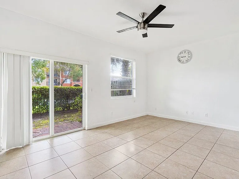 5288 Ashley River Rd — Photo 10