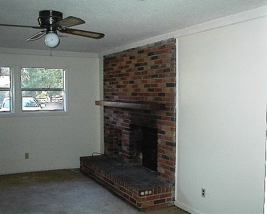 1702 Ash St — Photo 2
