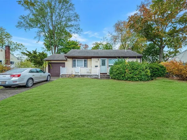 166 Charter Oaks Avenue, Brentwood, NY 11717