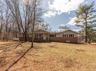 7293 Gawley Rd, Pinckney, MI 48169