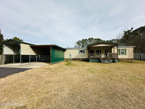 520 Robersonville Road, Washington, NC 27889