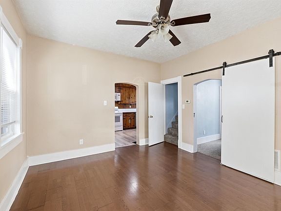 5th image of 1623 Sherman Blvd