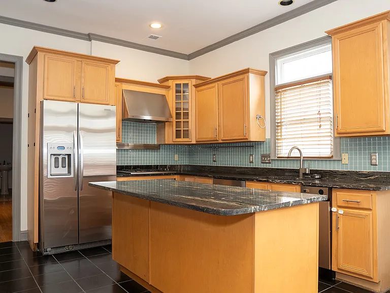 83 Asphodel Dr — Photo 9