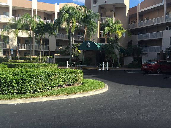2nd image of 7398 Granville Dr #105