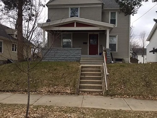 129 Arthur Ave NE Photo 1